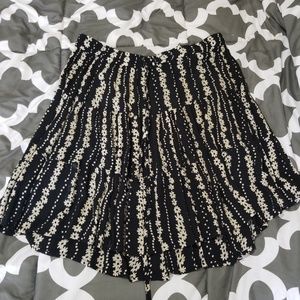 Fun retro floral skirt with tie